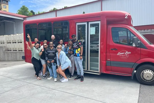 Pigeon Forge Wine and Moonshine Tour - Image 2