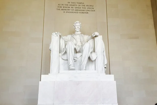 Washington DC Monuments Day Tour from New York - Image 4