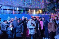 New York City Dyker Heights Christmas Walking Tour thumbnail 6