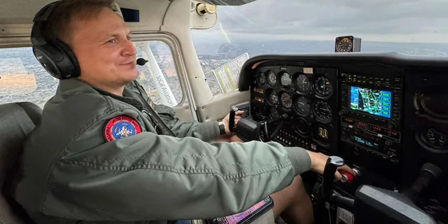 Jupiter Scenic Air Tour in a Cessna 182 - Image 2