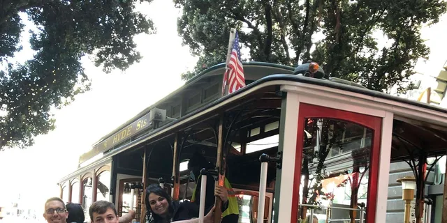 San Francisco Cable Car Tour with App-Based Guide - Image 4