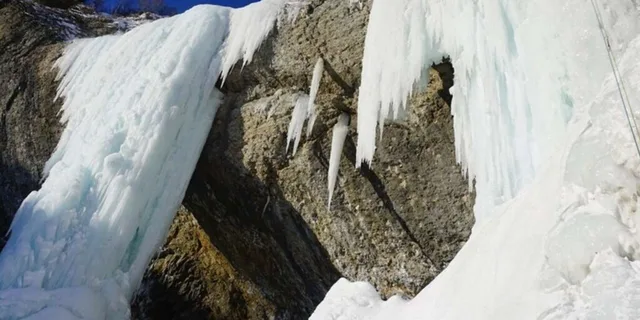 Anchorage Knik Glacier Helicopter and Ice Climbing Tour - Image 6