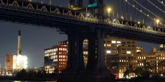 New York City Evening Cruise with Skyline Views - Image 4