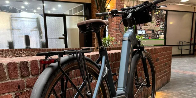 Boston Electric Assist Bicycle Rental - Image 3