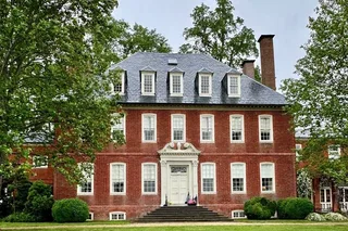 Williamsburg Plantation Tour to Berkeley, Westover & Sherwood