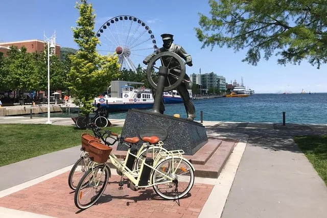 Chicago Lakefront Electric Bike Tour - Image 1