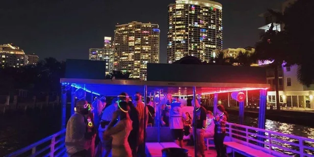 Fort Lauderdale Boat Cruise with Downtown Views - Image 3