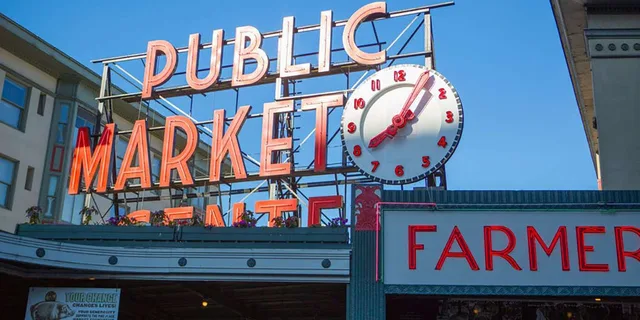 Seattle Pike Place Market Tasting Tour 2 hr - Image 1