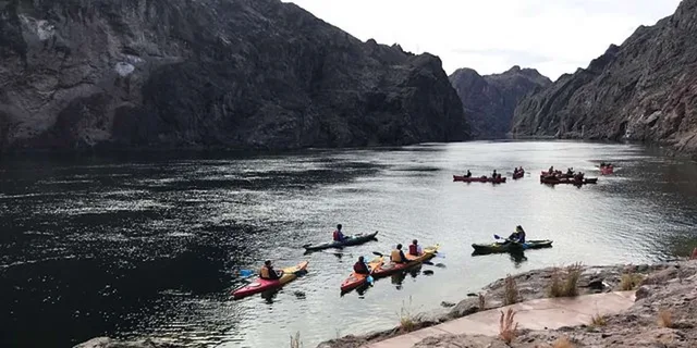 Las Vegas Hoover Dam Kayak Tour with Caves - Image 6
