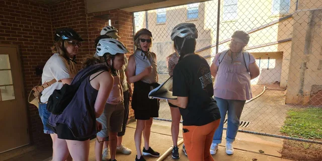 Raleigh E-bike Ghost Tour - Image 3