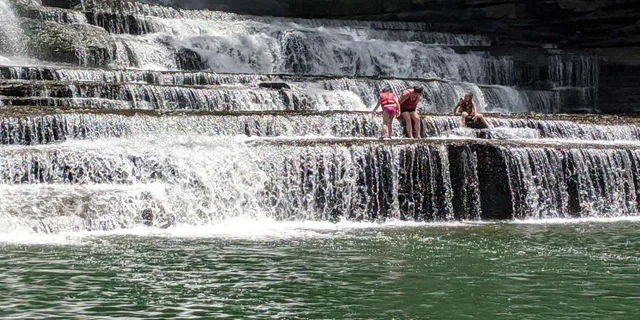 Nashville Cummins Falls Day Trip - Image 2