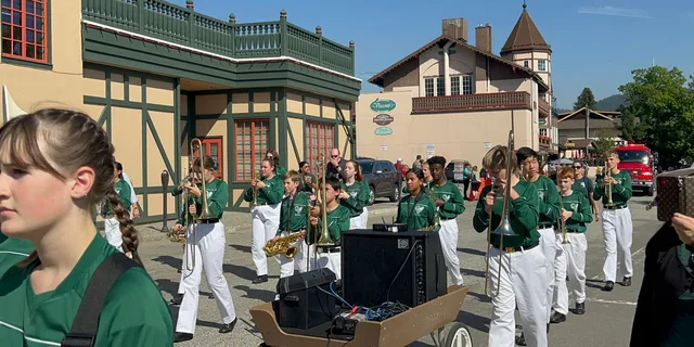 Seattle Leavenworth Tour - Image 6