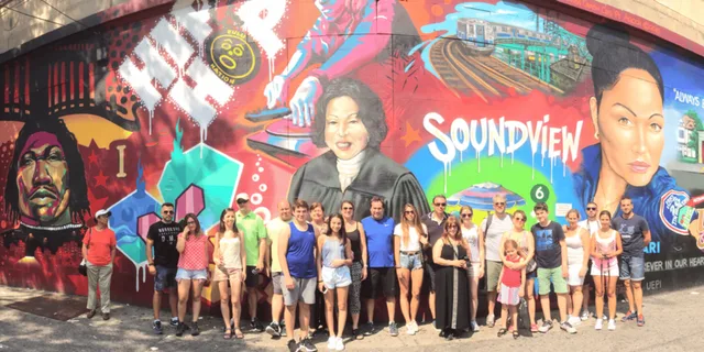 New York City Contrasts Tour of Harlem, the Bronx, Queens, and Brooklyn - Image 2