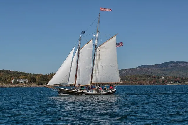 Camden Schooner Surprise Sail - Image 6