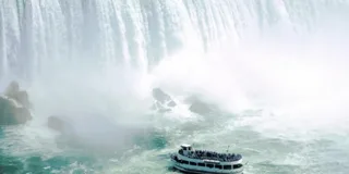 New York Niagara Falls Day Trip with Optional Boat Ride