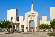 Los Angeles City Sightseeing Tour thumbnail 3