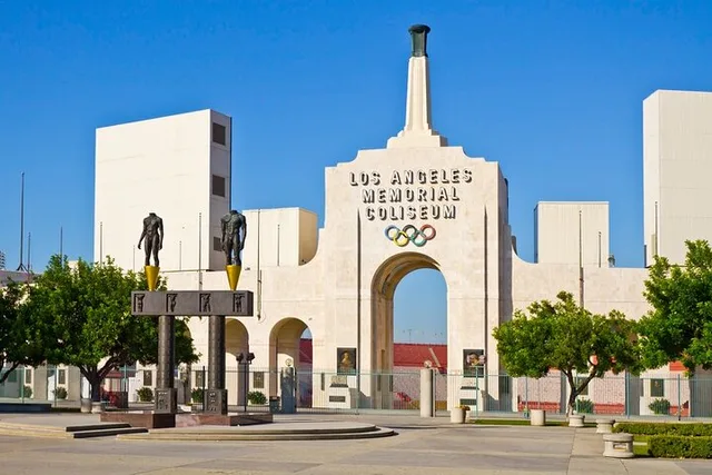 Los Angeles City Sightseeing Tour - Image 3