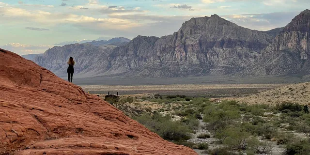 Las Vegas Red Rock Sunset Tour - Image 5