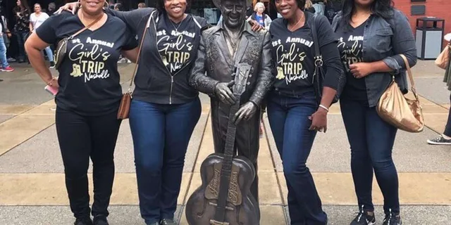 Nashville Food and Sightseeing Walking Tour - Image 3
