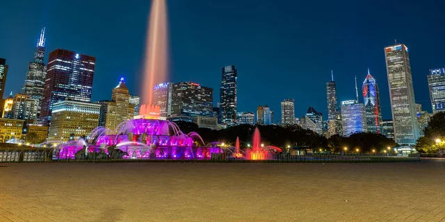 Chicago Ghost Tour: Wind and Souls Adults Only 1.5 hr - Image 4