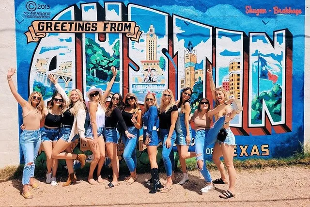 Austin Murals Party Bus Tour - Image 2