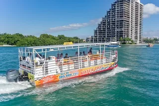 Miami Water Taxi between Bayside Marketplace & South Beach