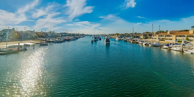 Newport Beach Champagne Brunch Cruise - Image 6