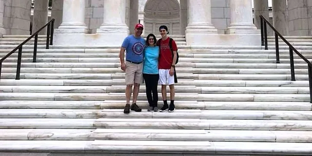 Arlington Cemetery Walking Tour & JFK Grave - Image 5