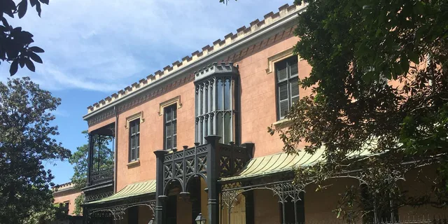 Savannah Walking Tour of Highlights and Hidden Gems 2 hr - Image 5