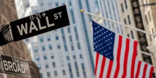 New York City Wall Street and 9/11 Memorial Walking Tour