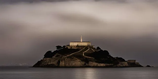 San Francisco Alcatraz Tour with Ferry and App - Image 6