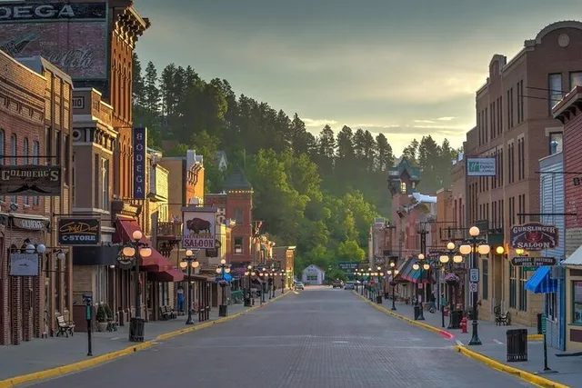 Northern Hills Tour of Spearfish Canyon and Deadwood - Image 6