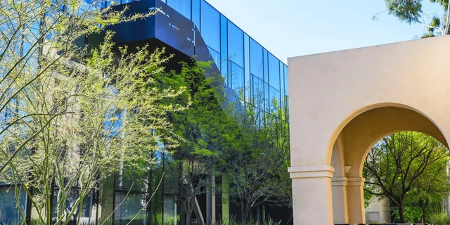 Pasadena Caltech Guided Campus Tour - Image 2