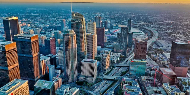 Los Angeles Helicopter Tour Over Hollywood & Downtown - Image 3
