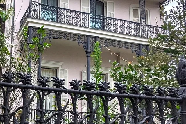 New Orleans Garden District Walking Tour - Image 5