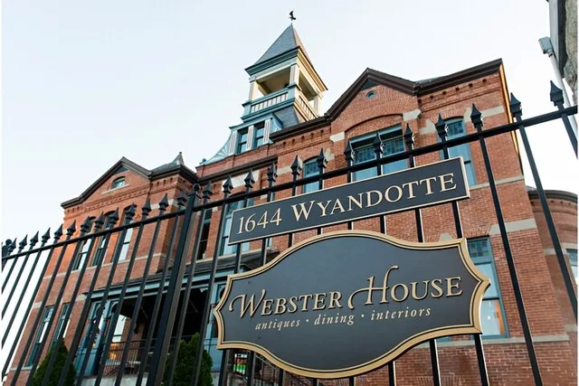 Kansas City Scavenger Hunt: Fountains and Hidden Finds - Image 3
