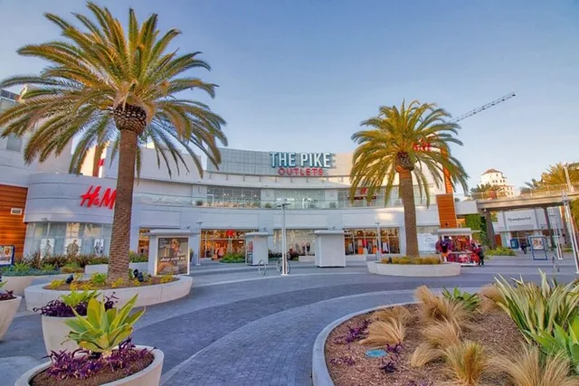 Los Angeles Shopping Tour to The Pike Outlets - Image 1