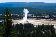 Yellowstone Old Faithful Self-Guided Walking Tour thumbnail 5