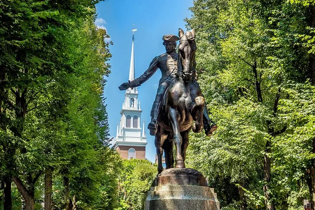 Boston Freedom Trail History Walking Tour - Image 1