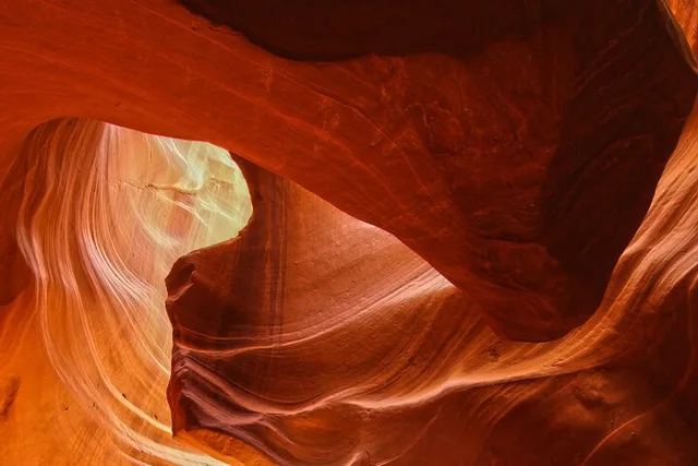 Page Upper Antelope Canyon Tour - Image 1