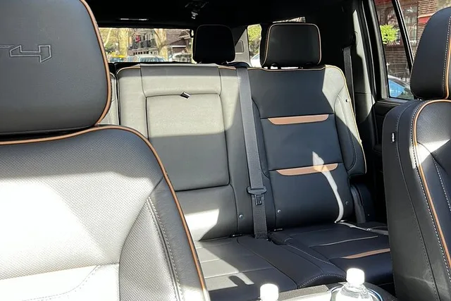 New York City Private Car Service Round Trip 60 Min - Image 2