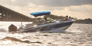 Miami Private Boat Cruise with Champagne 2 hr