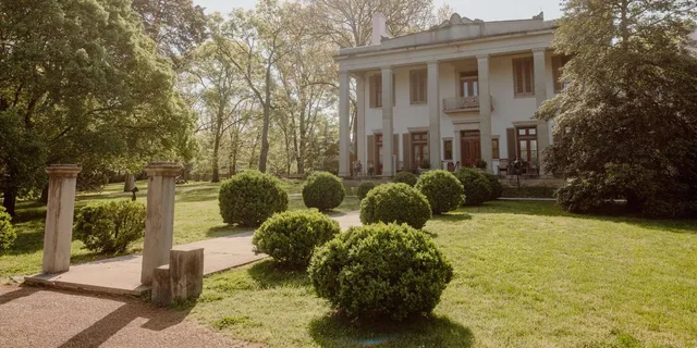 Nashville Belle Meade Mansion Tour with Wine Tasting - Image 2