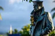 Honolulu Pearl Harbor and USS Arizona Tour thumbnail 6
