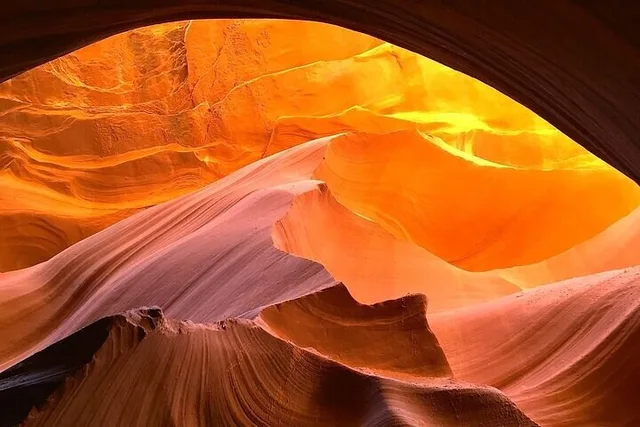 Page Lower Antelope Canyon and Horseshoe Bend Tour - Image 3