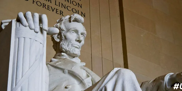 Washington DC Bus Tour with Capitol and Archives Access - Image 5