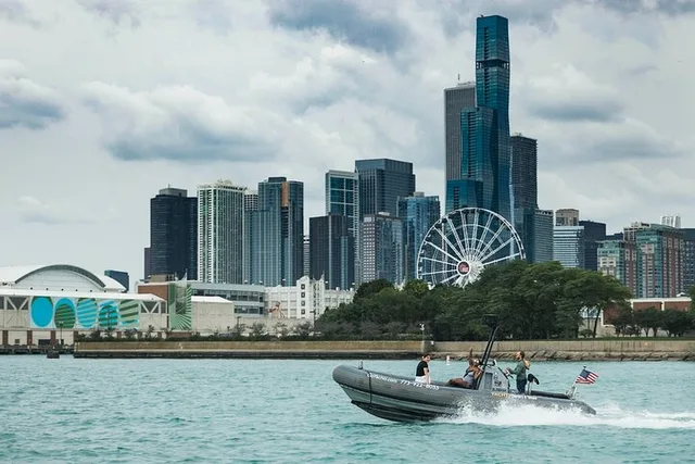 Chicago Shoreline Adventure Boat Tour - Image 1
