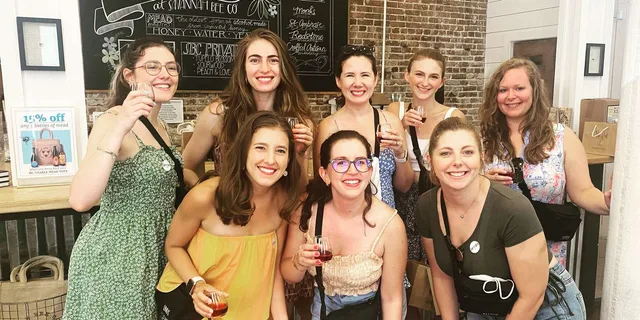 Charleston Shopping Tour with Drinks - Image 2