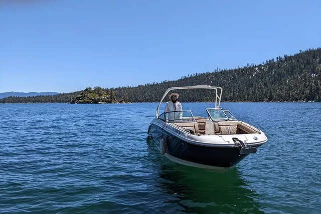 Lake Tahoe Yacht Tour 4.5 Hours - Image 6