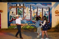 Austin Driving Tour with Sunset Boat Cruise thumbnail 1